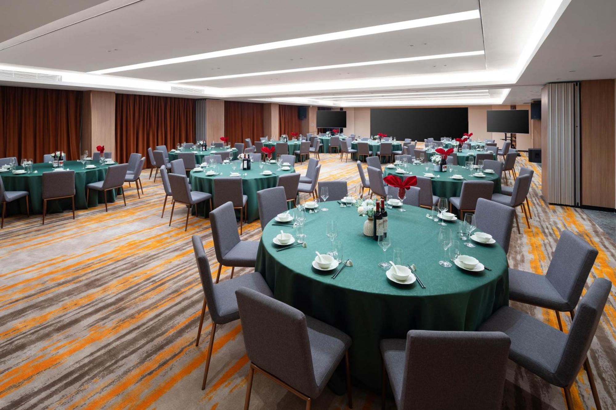 Guangzhou Wogo Yuanbao Hotel-Zhujiang New Town-Free Canton Fair Shuttle Bus & Overseas Buyer Registration Services Exterior photo