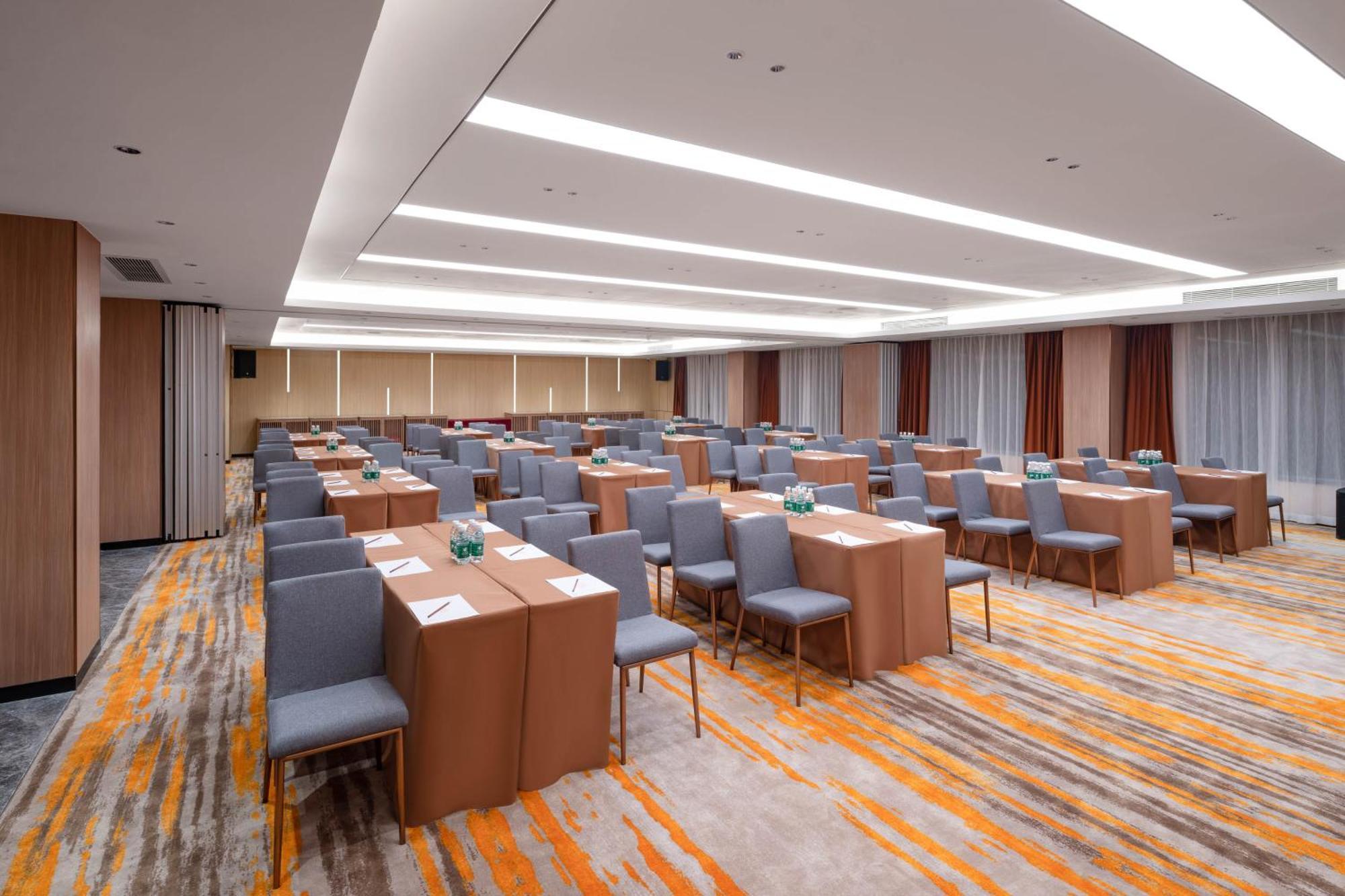Guangzhou Wogo Yuanbao Hotel-Zhujiang New Town-Free Canton Fair Shuttle Bus & Overseas Buyer Registration Services Exterior photo