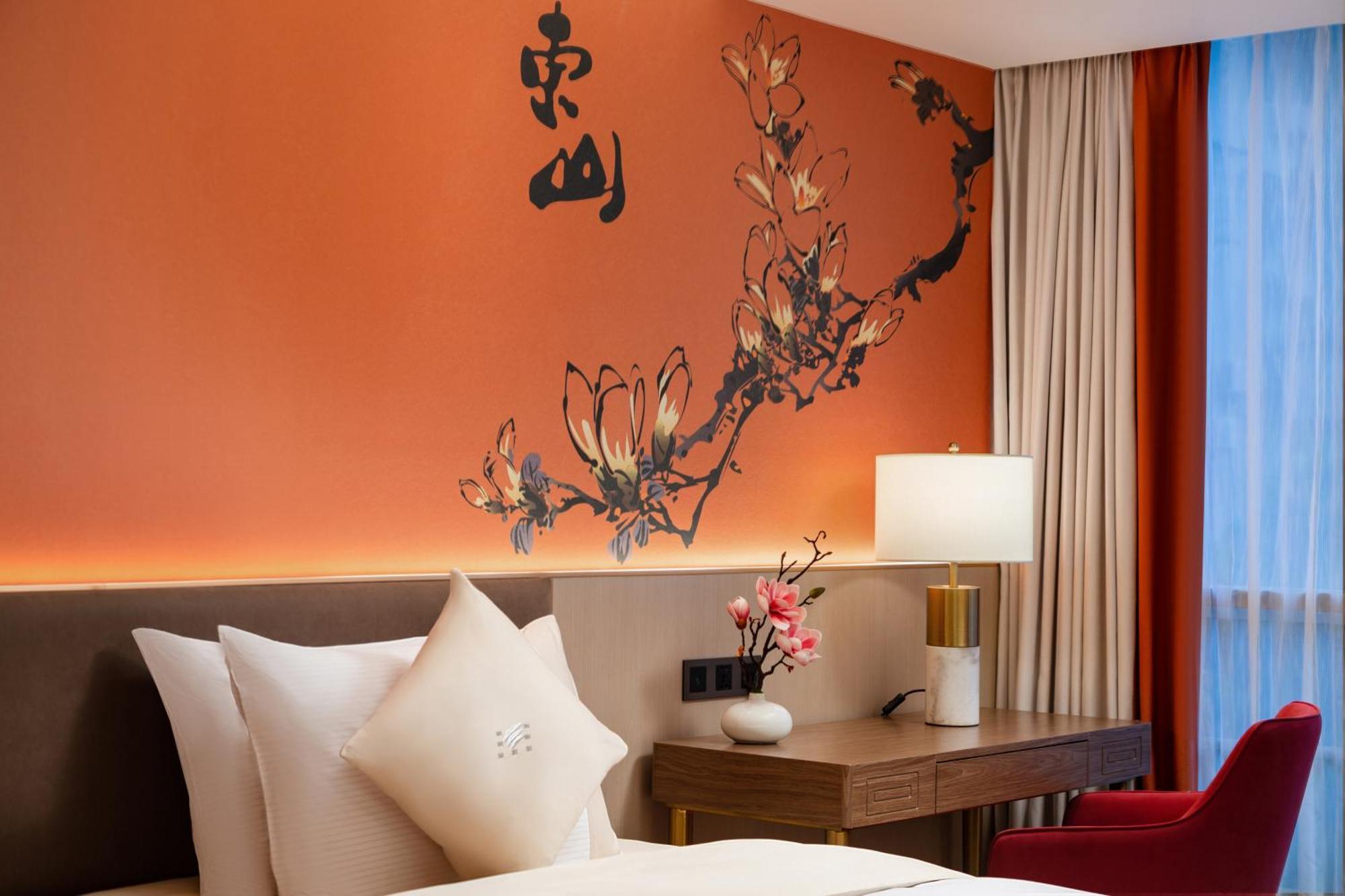 Guangzhou Wogo Yuanbao Hotel-Zhujiang New Town-Free Canton Fair Shuttle Bus & Overseas Buyer Registration Services Exterior photo